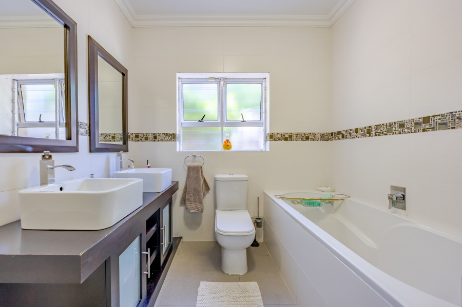 5 Bedroom Property for Sale in Kenilworth Upper Western Cape